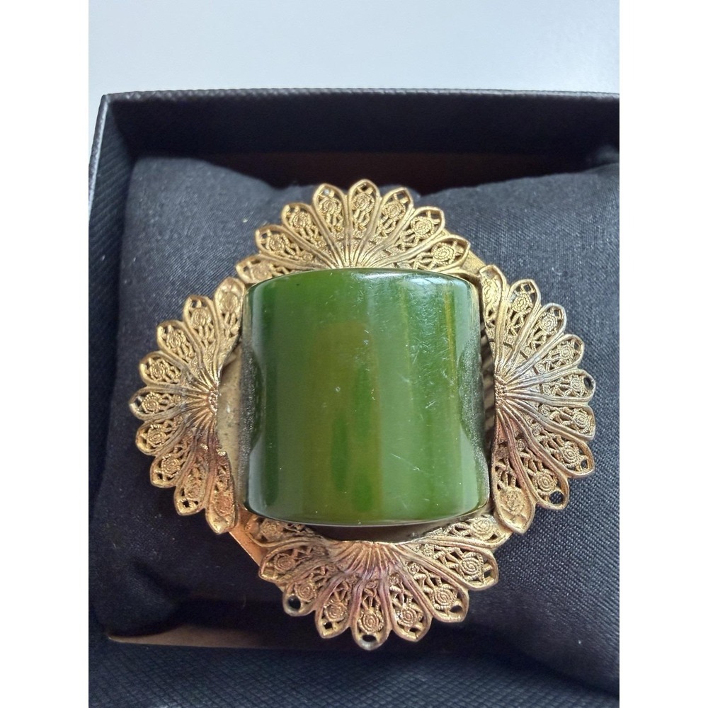 Vintage Faux Jade Green Gorgeous Brooch /Pin